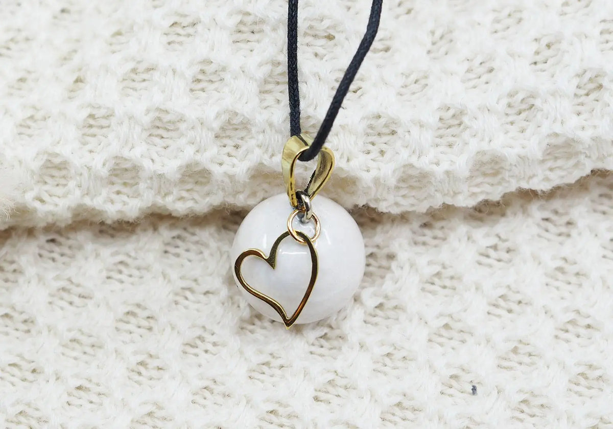 Bola de grossesse - Blanc à breloque coeur - Lilinappy