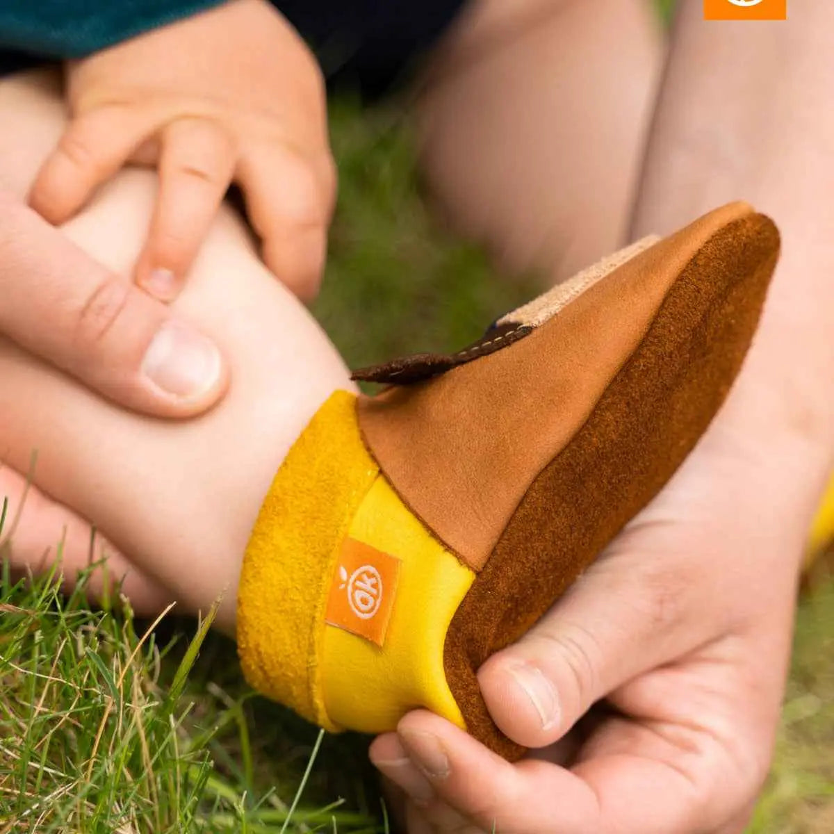 Chaussons en cuir écologique Orangenkinder - Écureuil Orangenkinder