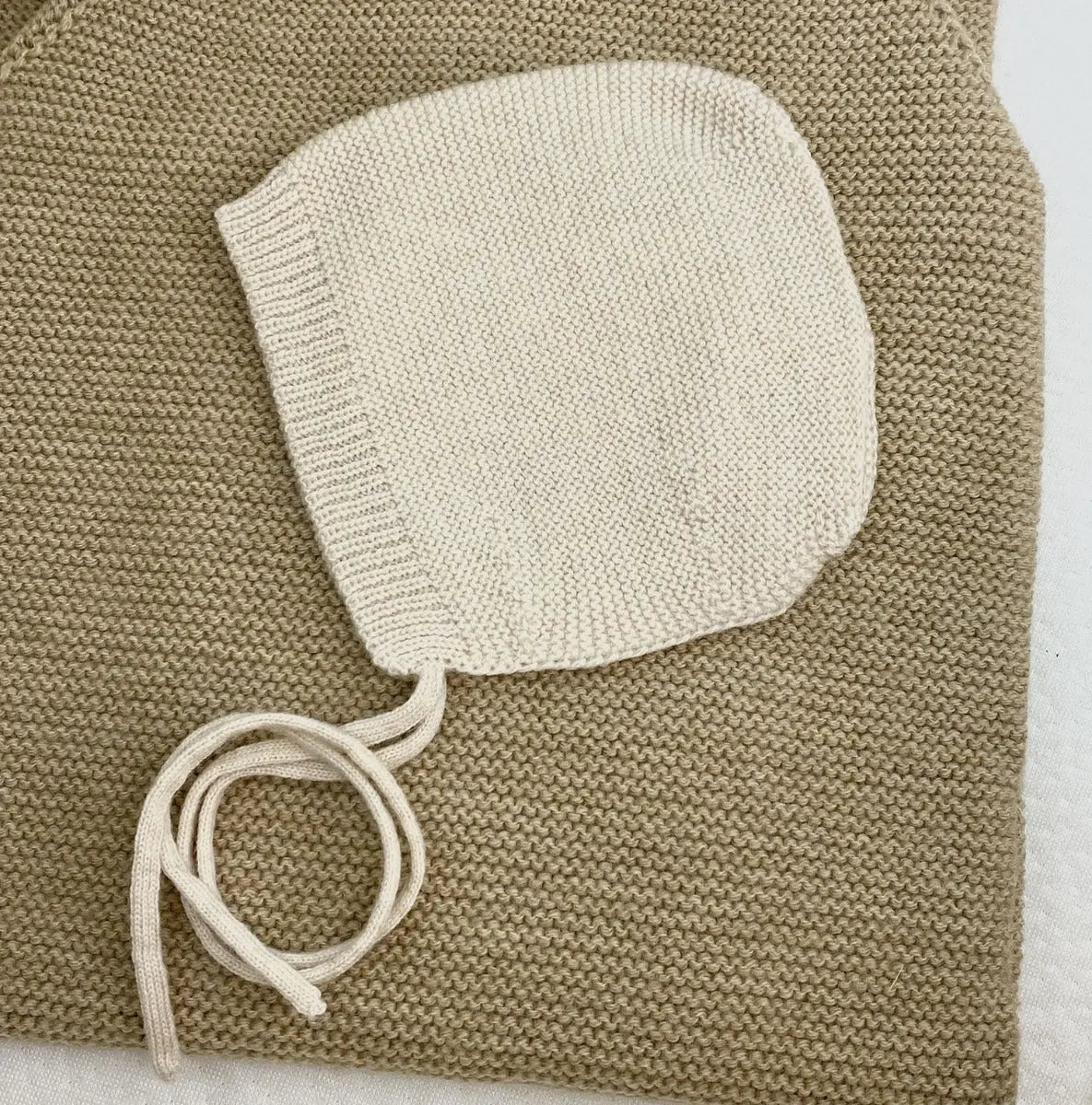 Bonnet en laine naissance HVID Crème