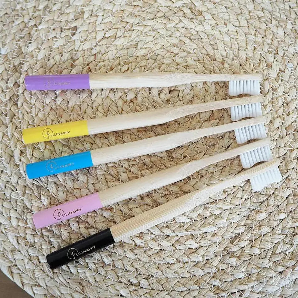 Brosse à dents en bambou - ADULTES - Lilinappy