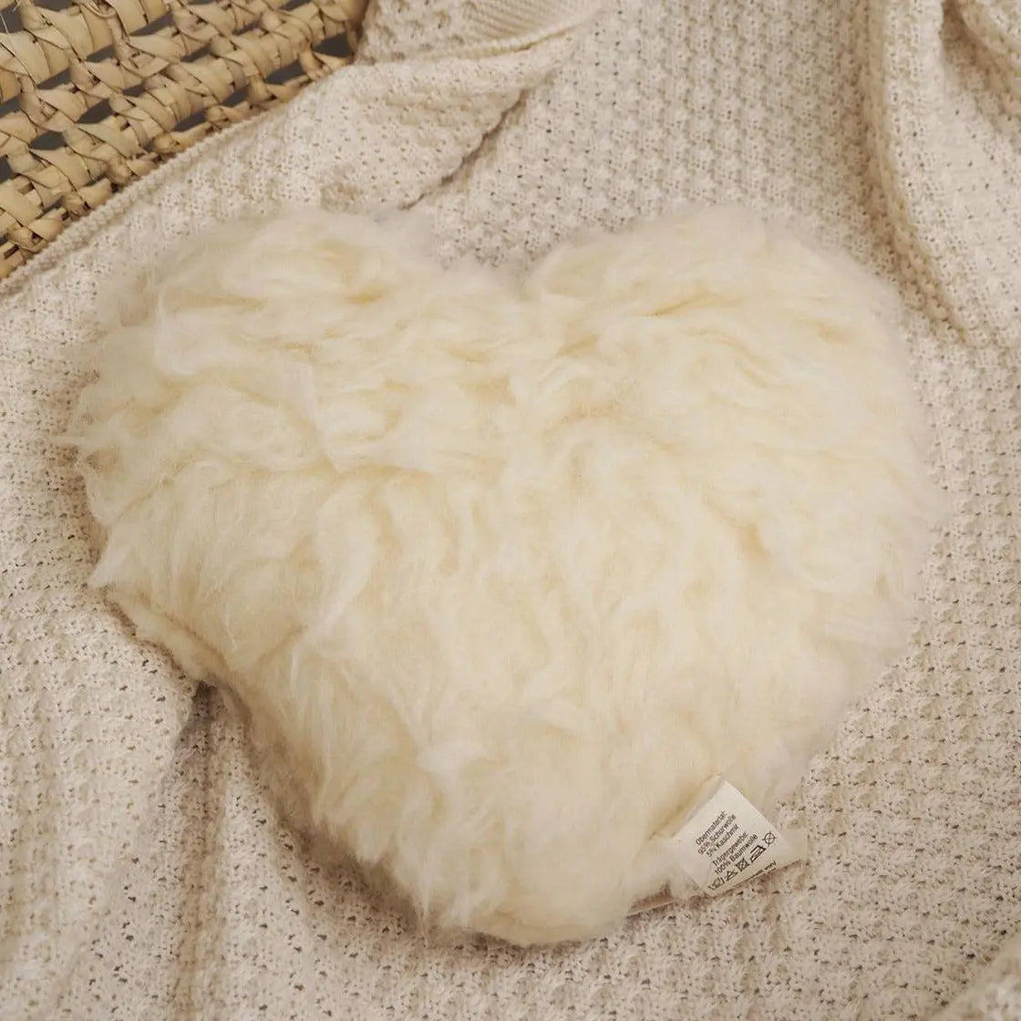 Bouillotte coeur en laine et noyaux de cerise Saling - Lilinappy