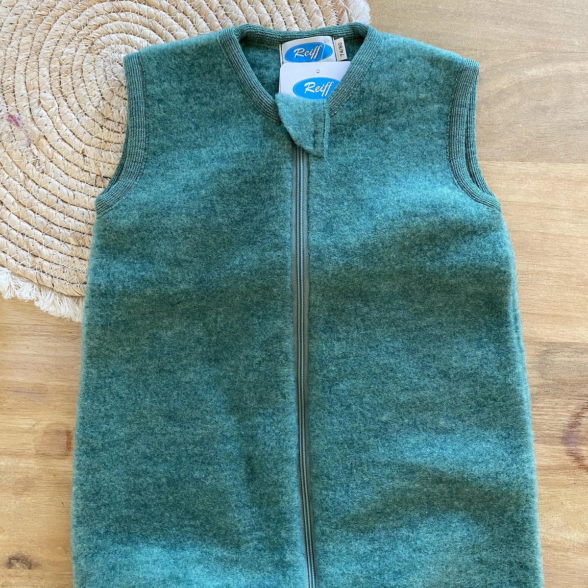 Combinaison de nuit bébé sans manches en polaire de laine bio Reiff - Vert
