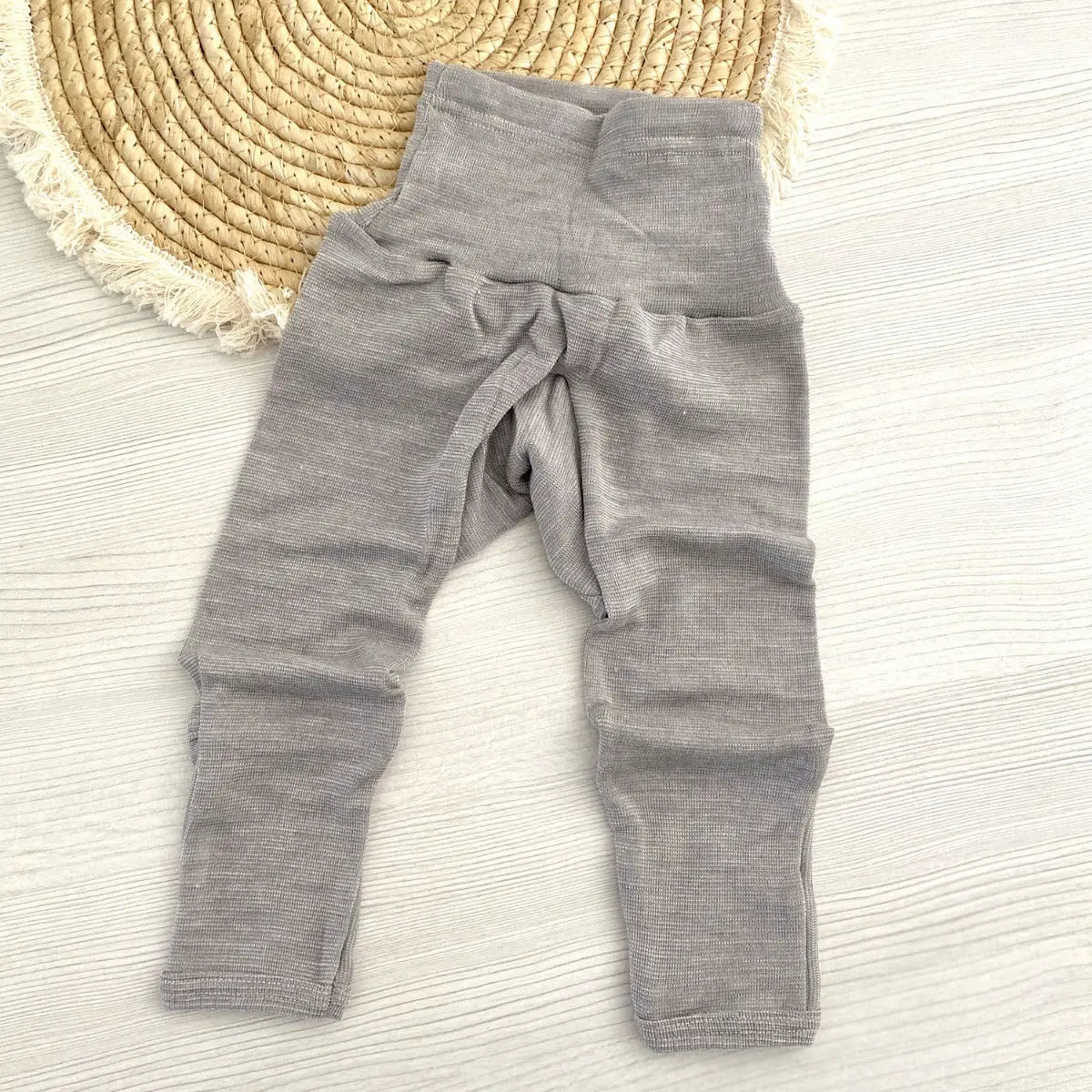 Pantalon bébé en laine et soie Cosilana avec revers - Gris
