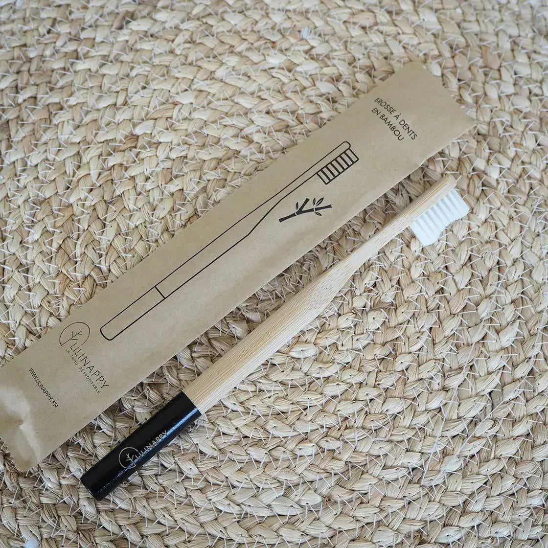 Brosse à dents en bambou - ADULTES - Lilinappy