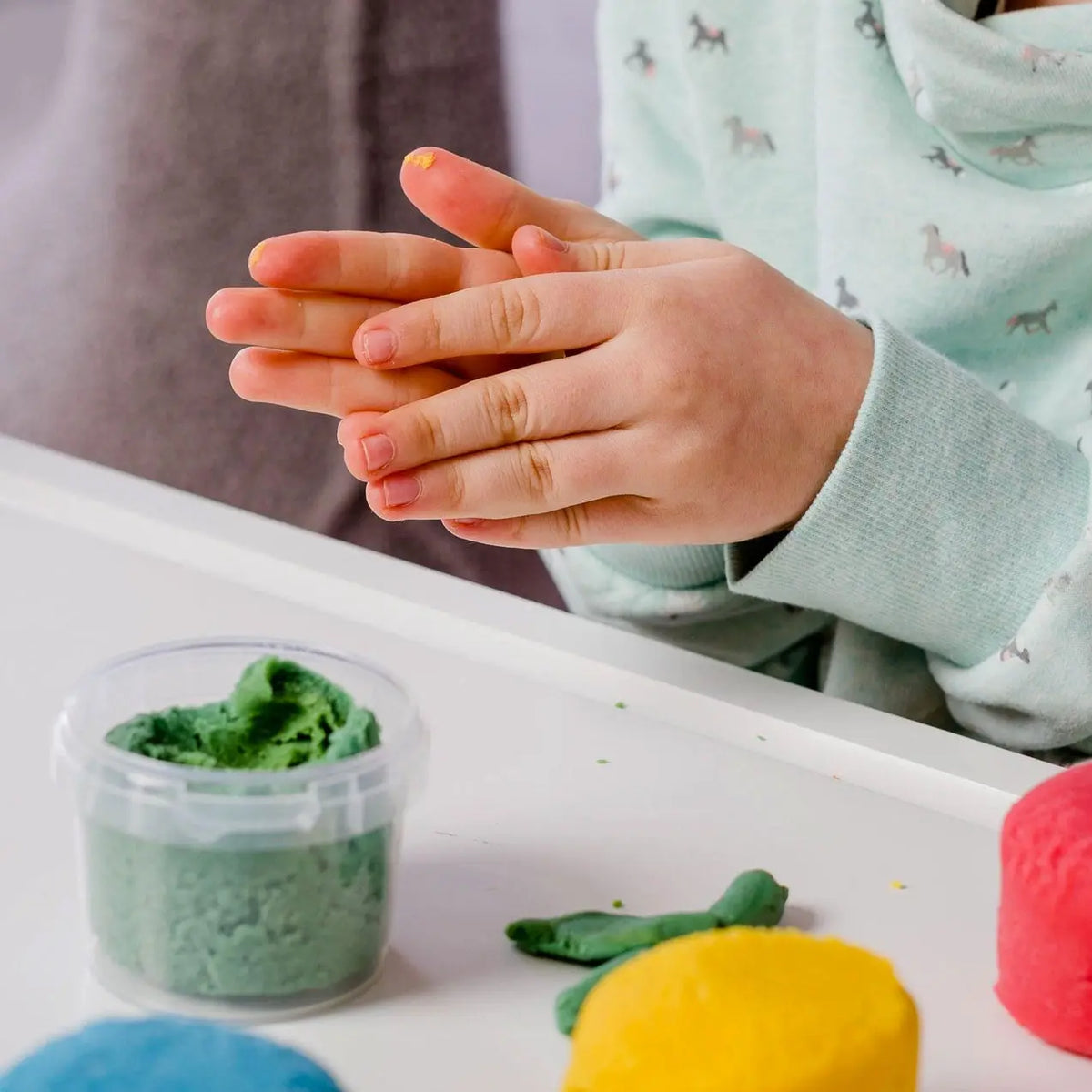 Coffret de 4 Pots de Pâte à Modeler Naturelle Neogrün - Yuki 