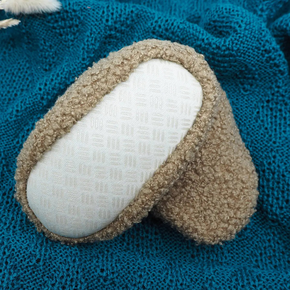 Chaussons doudou en coton Mrs Ertha - Harbor - Lilinappy