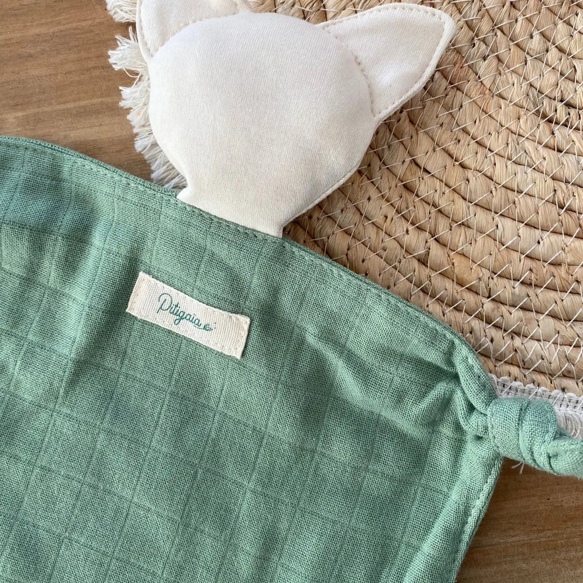 Doudou plat en coton bio Pitigaïa - Vert 