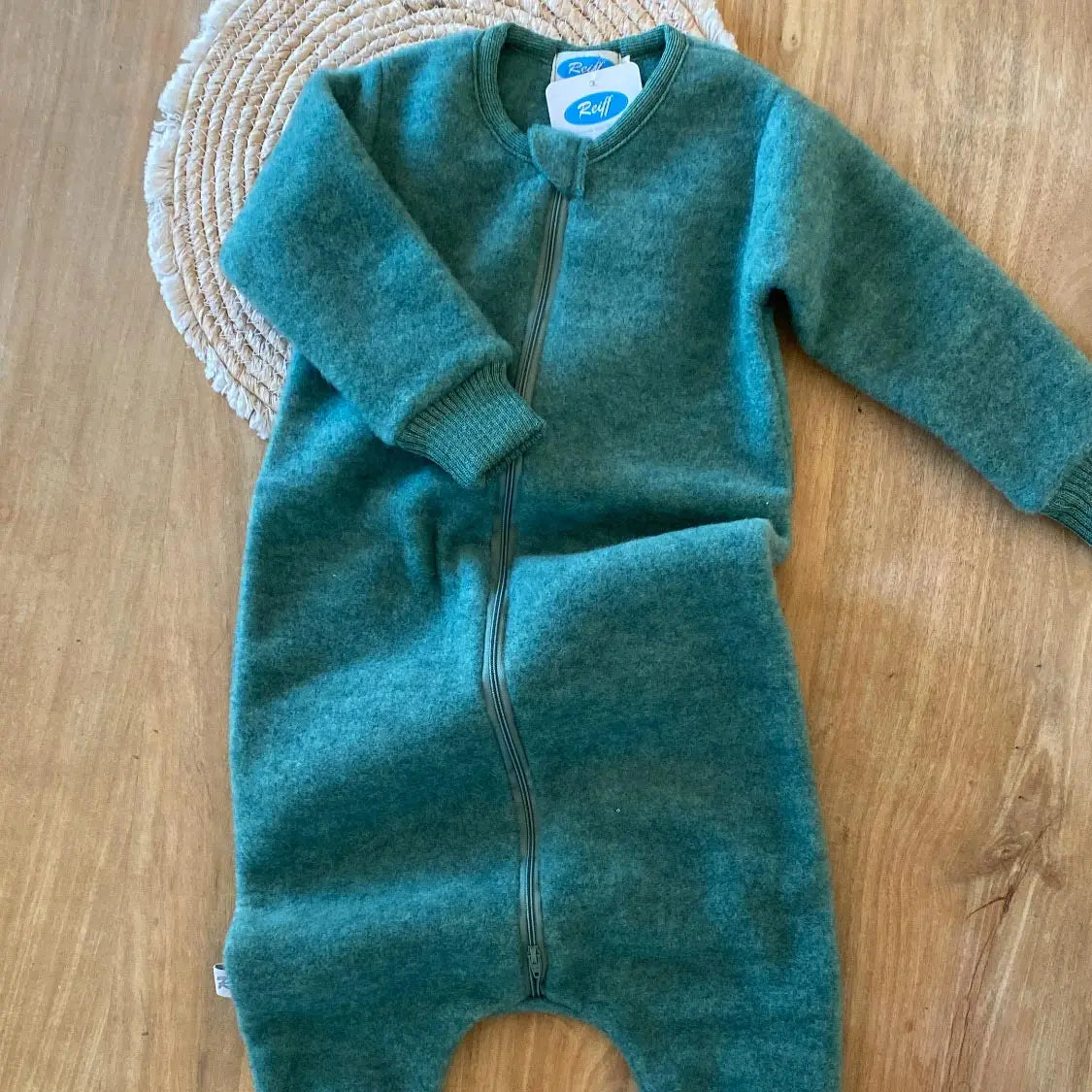Combinaison de nuit bébé en polaire de laine bio Reiff - Vert Sage 