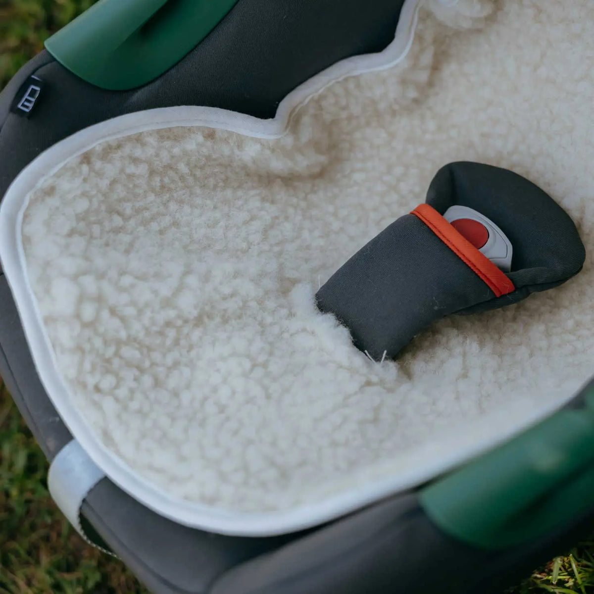 Assise pour poussette & siège auto en laine Sassoupi 