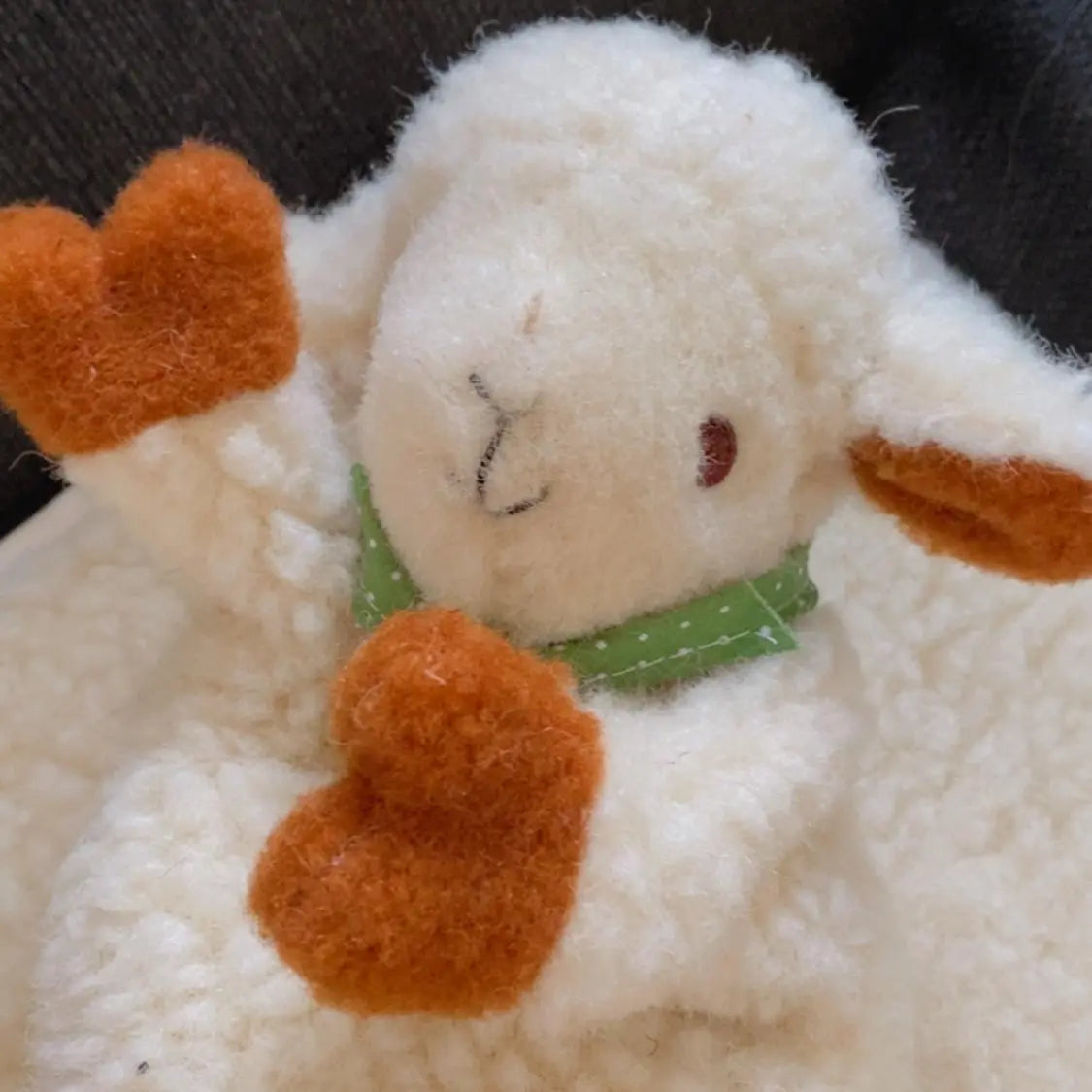 Marionnette en laine vierge Sassoupi 