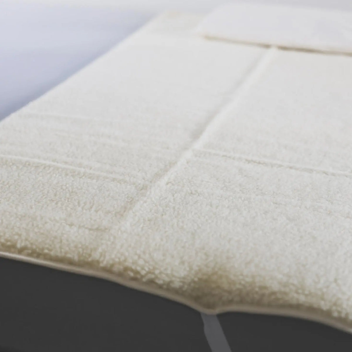 Protège matelas en laine vierge Sassoupi - 140x200cm 