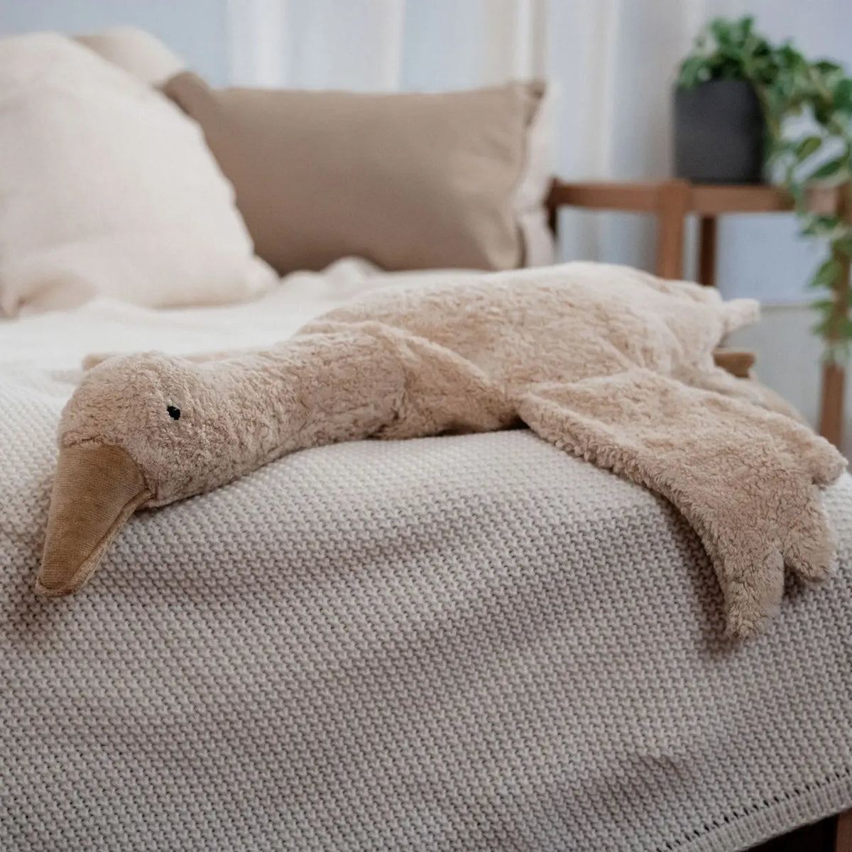 Doudou bouillotte en coton bio & laine Senger Naturwelt - Grande oie sable 