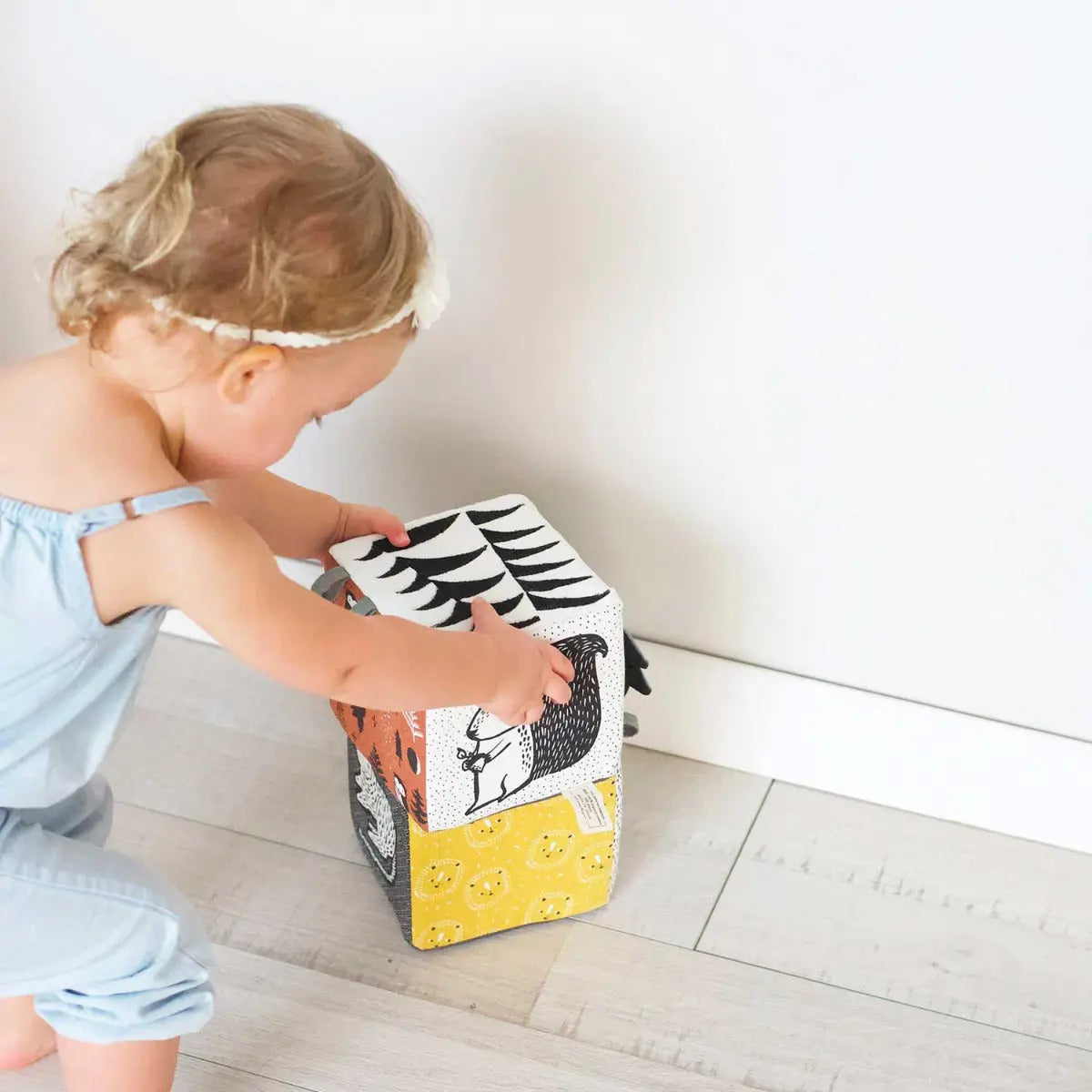 Cube sensoriel Wee Gallery - Woodland - Lilinappy